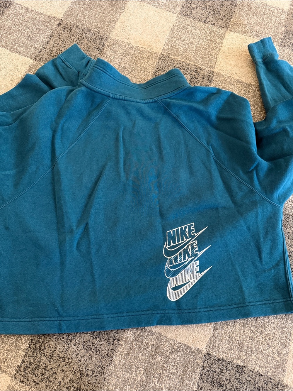 Nike Teal Half-Zip Sweatshirt with silver L - Picture 5 of 6